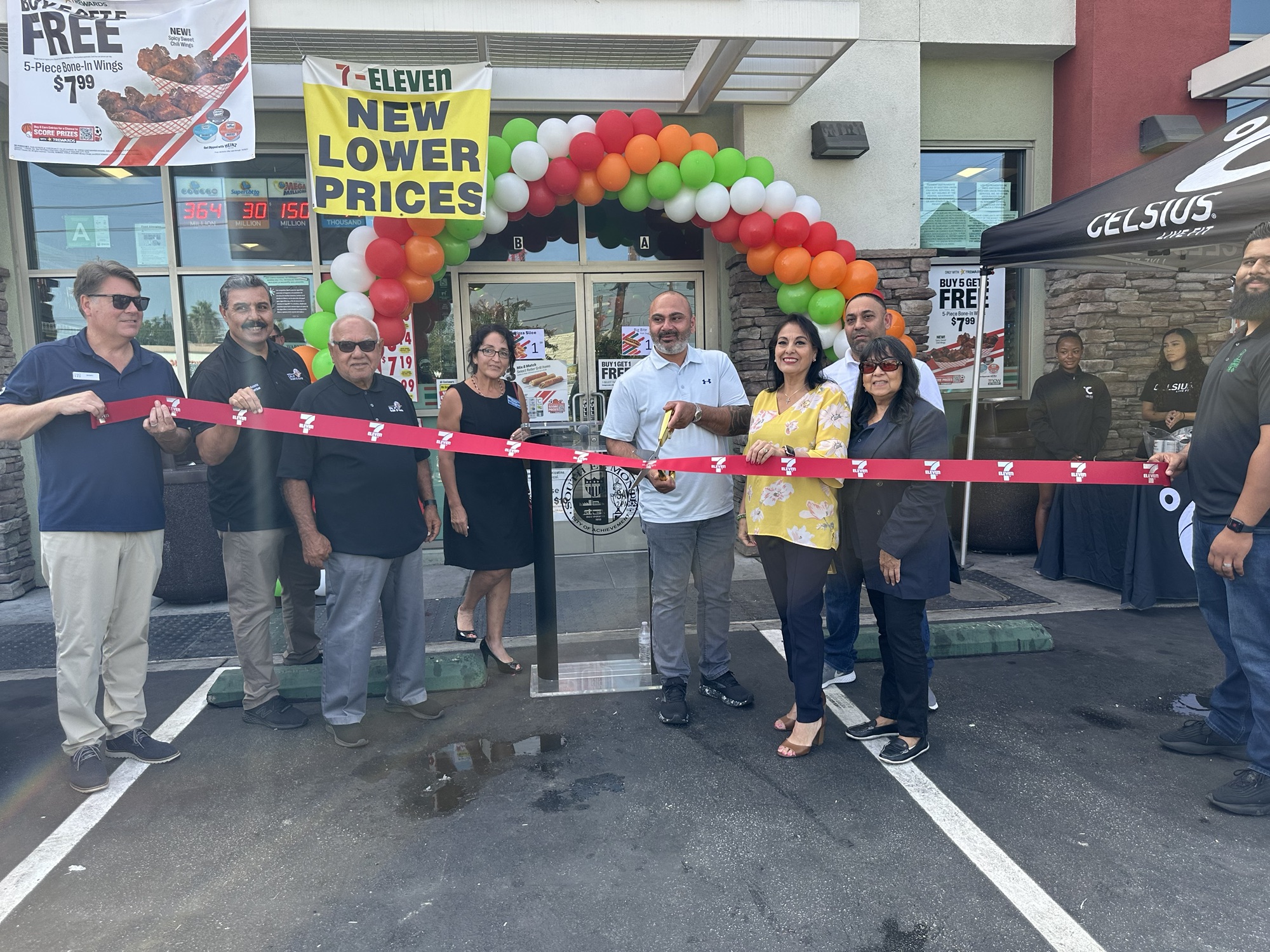 Grand Re-Opening of 7-11 South El Monte